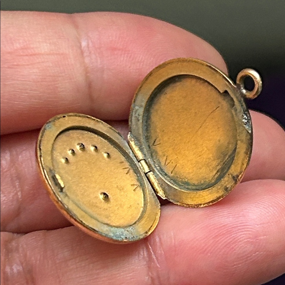 🖤Antique Victorian Crescent Moon Star Paste Yellow Gold Filled Pendant Locket - Picture 7 of 15